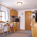 Gaestehaus Alfred Klais Διαμέρισμα Krün