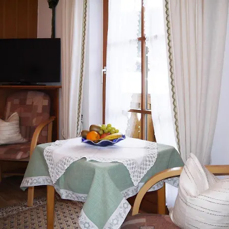 Alfred Klais Apartment *