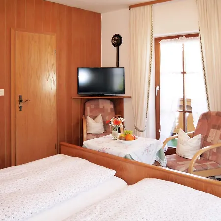 Gaestehaus Alfred Klais 公寓 *
